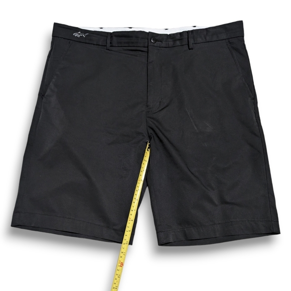 Greg Norman Black Shark Logo Golf ML75 Shorts Stretch Mens Size 40, 10" Inseam - Picture 10 of 10